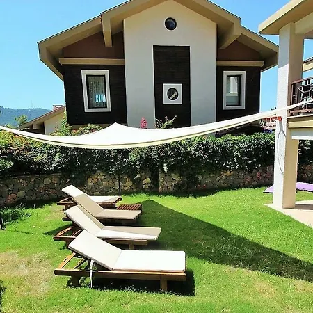 Country Villas Вилла *